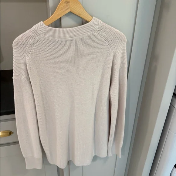 Lululemon Cream Sweater NEW without tags SIZE 8 - Picture 3 of 3